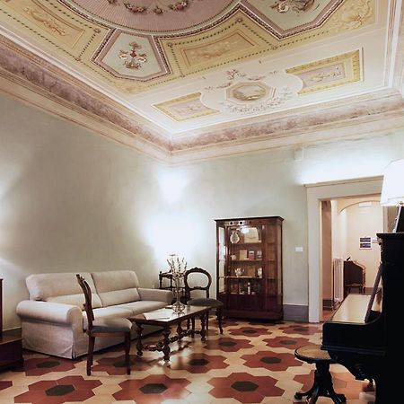 Almadelena Guest House ピサ エクステリア 写真